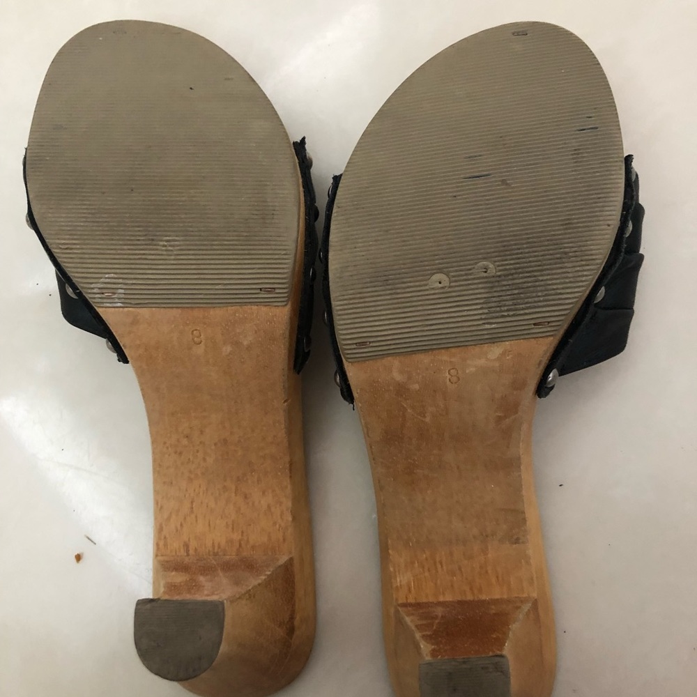 Shoes - Picture 4 of 5